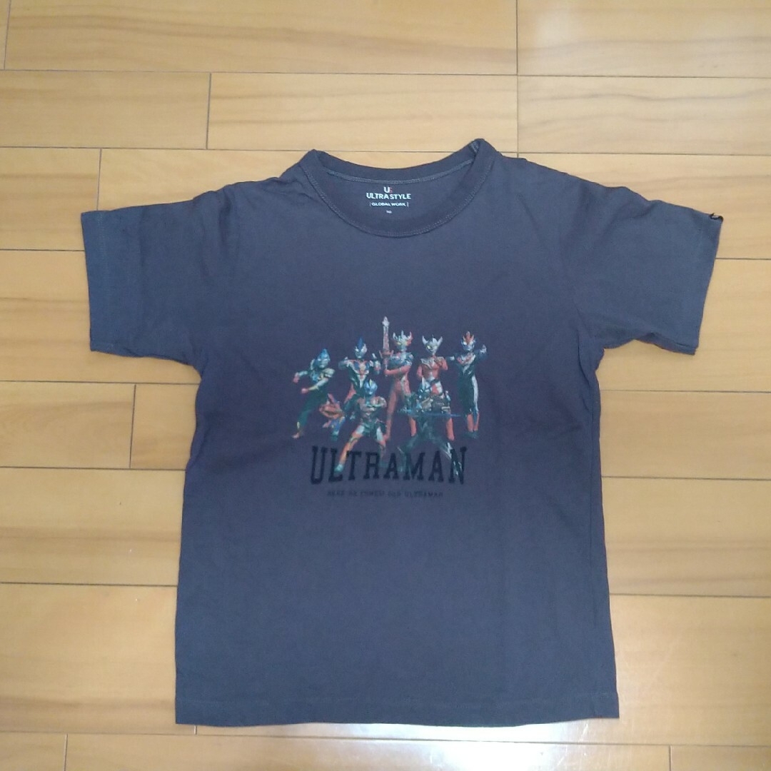 GLOBAL WORK(グローバルワーク)のウルトラマン　Ｔシャツ／チャコールグレー　140 キッズ/ベビー/マタニティのキッズ服男の子用(90cm~)(Tシャツ/カットソー)の商品写真