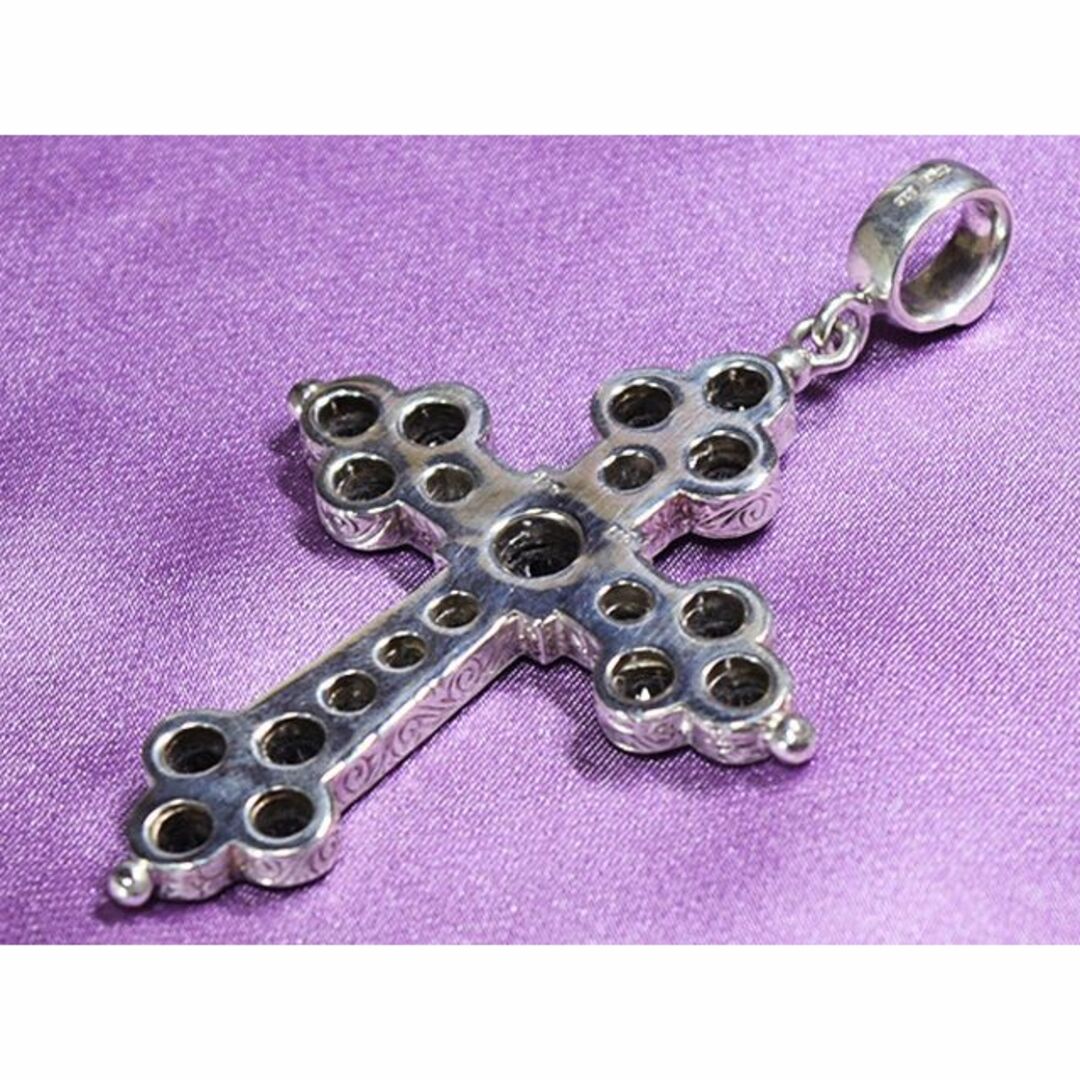 Loree Rodkin(ローリーロドキン)のLoree Rodkin GIANT GOTHIC CROSS SV/ONYX レディースのアクセサリー(ネックレス)の商品写真