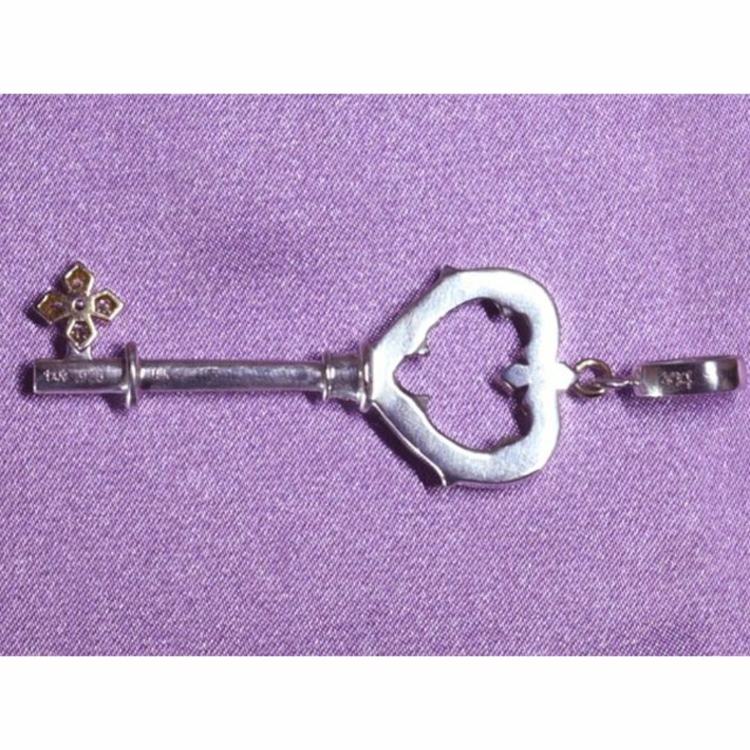 Loree Rodkin(ローリーロドキン)のMed Gothic Princess Heart Key SV/YG/CZ レディースのアクセサリー(ネックレス)の商品写真