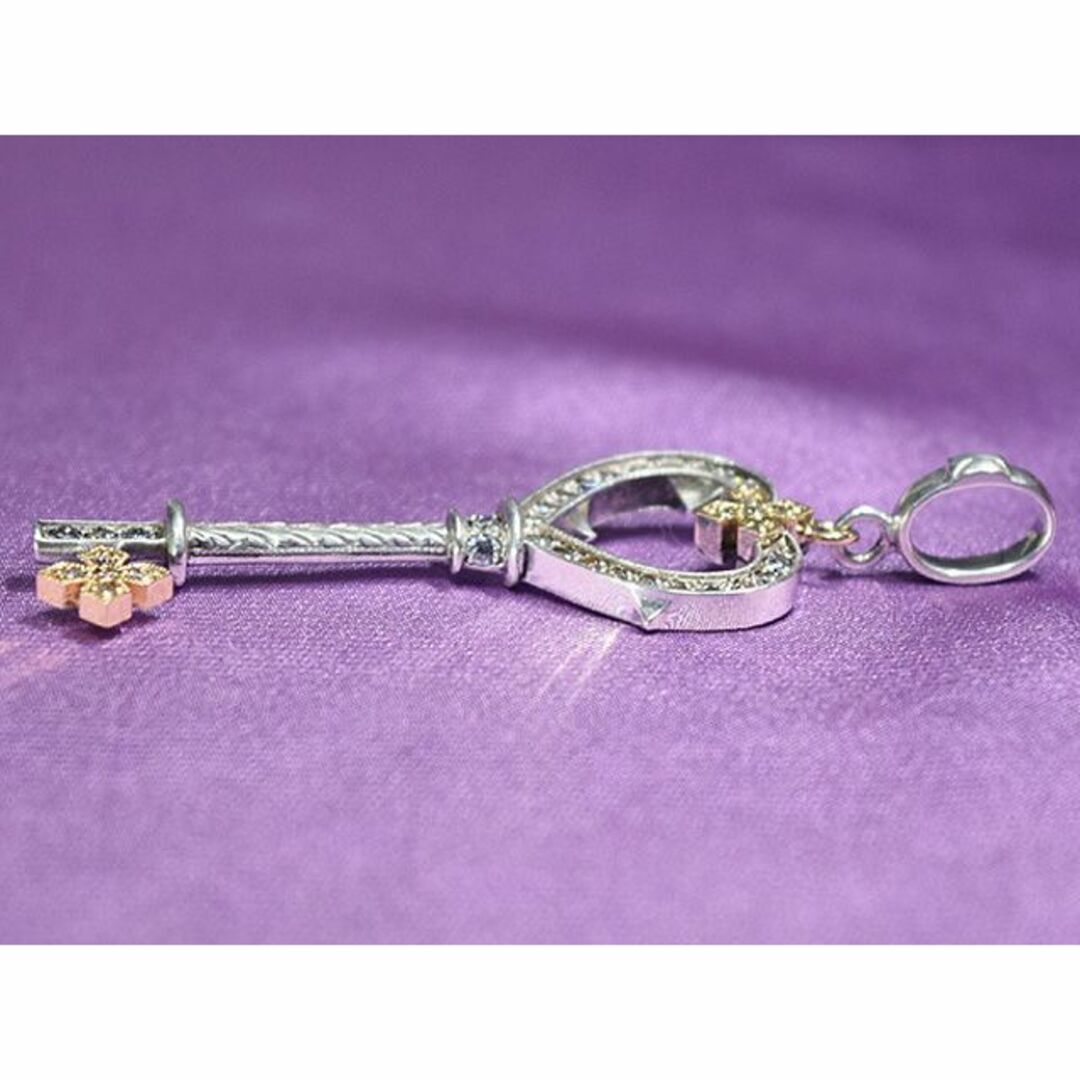 Loree Rodkin(ローリーロドキン)のMed Gothic Princess Heart Key SV/YG/CZ レディースのアクセサリー(ネックレス)の商品写真