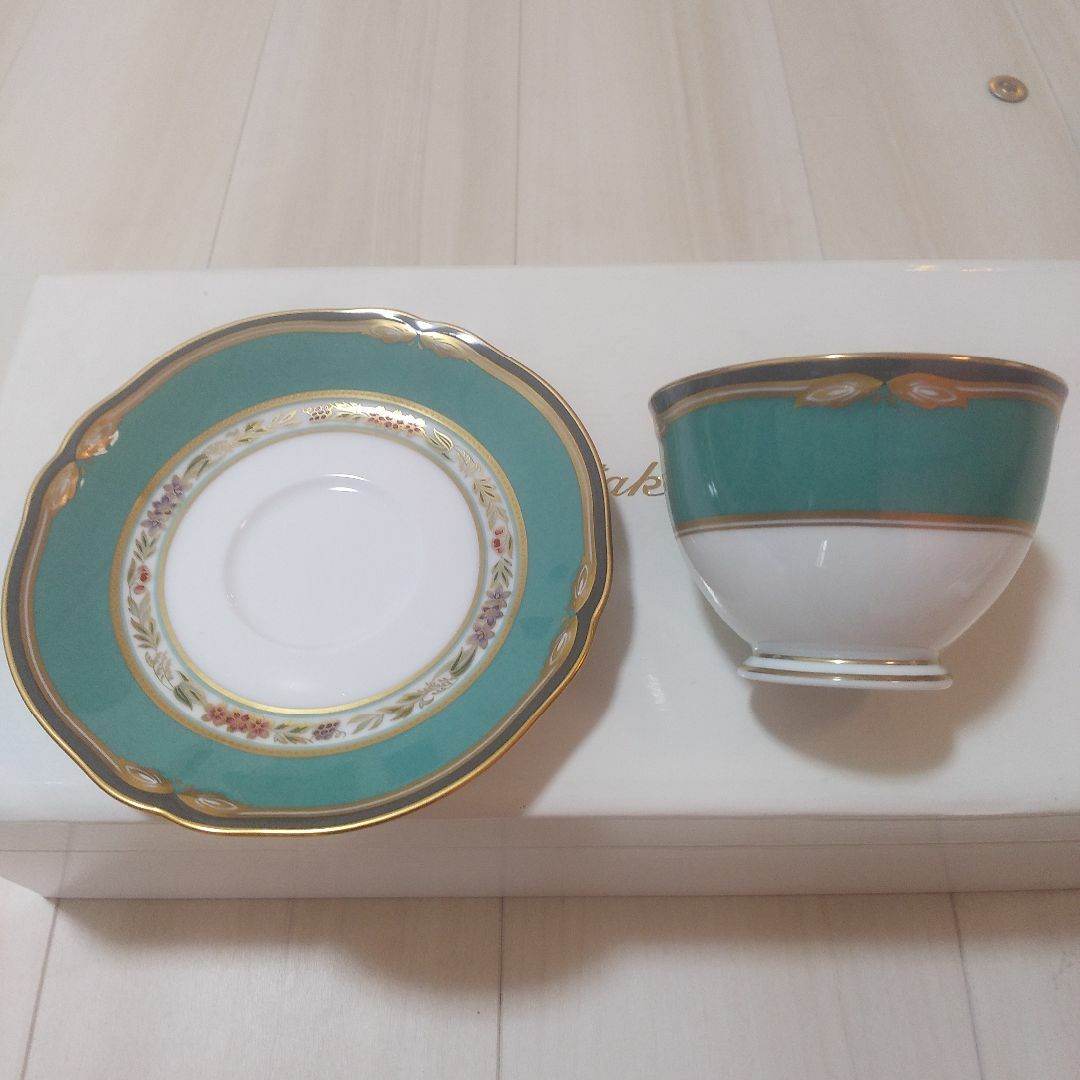 Noritake(ノリタケ)の【新品未使用、箱付き】ノリタケ Noritake のティーカッブ ペア インテリア/住まい/日用品のキッチン/食器(グラス/カップ)の商品写真