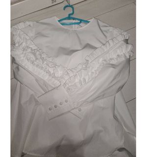 美品　トレフルプラスワンTREFLE +1　お袖ホイップブラウス長袖(シャツ/ブラウス(長袖/七分))