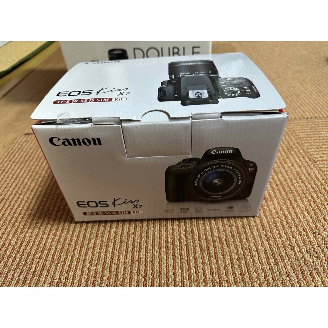 Canon EOS kiss x7 ダブルズームキット スマホ/家電/カメラのカメラ(デジタル一眼)の商品写真