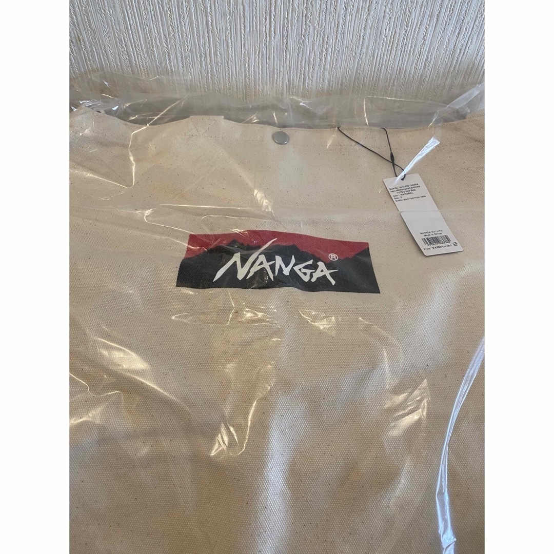 NANGA(ナンガ)のNANGA ナンガ コットン　ロゴキャンバストート 2WAY バッグ  メンズのバッグ(ショルダーバッグ)の商品写真