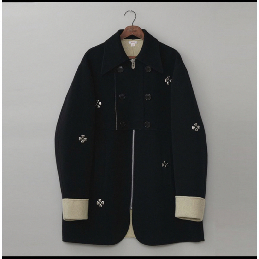 COMOLI(コモリ)のMASU ZIP-UP CLOVER STUDS COAT(BLACK) メンズのジャケット/アウター(ピーコート)の商品写真