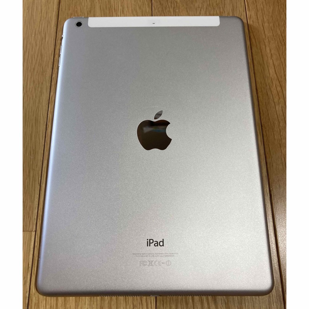 iPad air 32GB docomo 9.7インチ　ドコモ系　希少　美品iPadAir