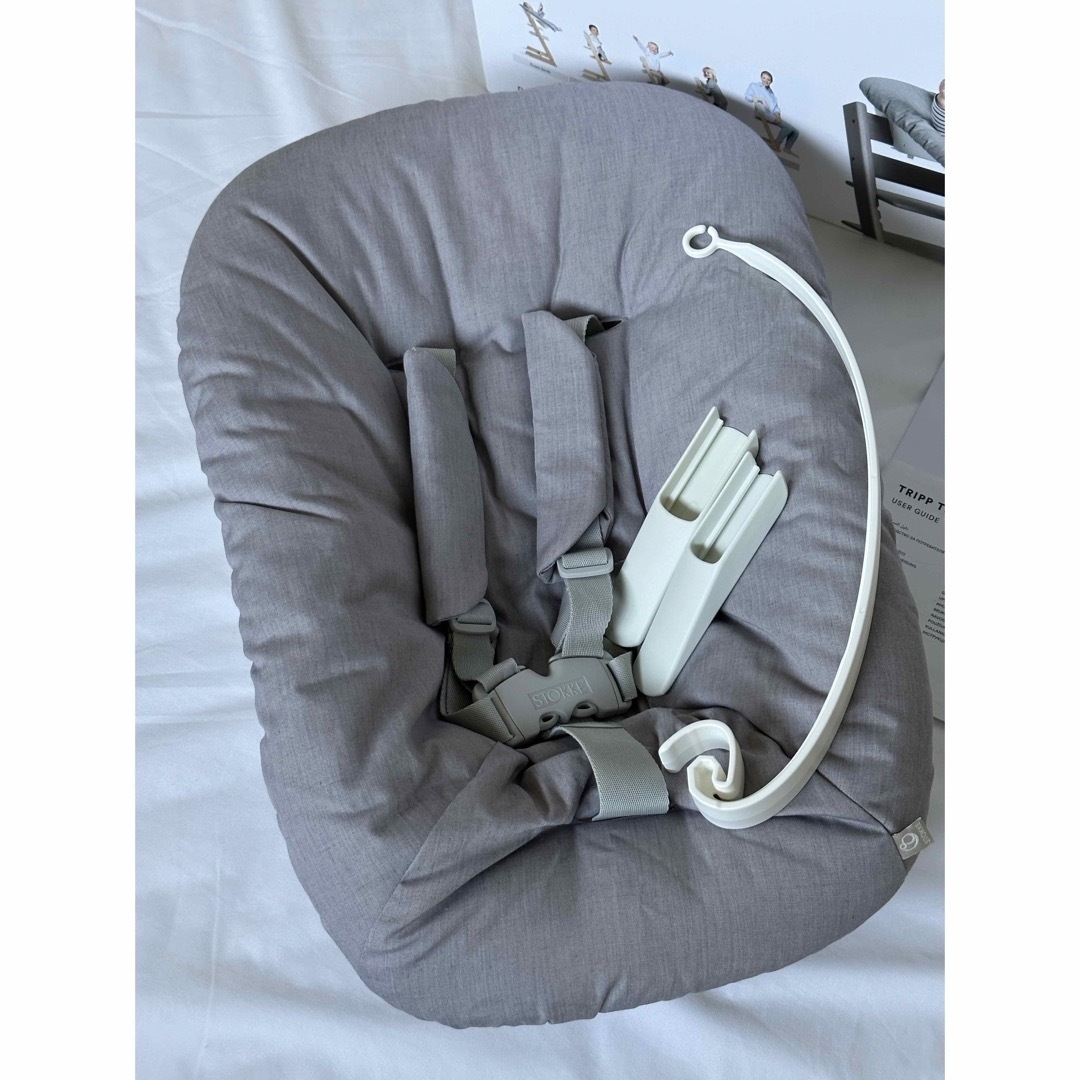 Stokke(ストッケ)のストッケ トリップトラップ ニューボーンセット 新生児  STOKKE グレー キッズ/ベビー/マタニティの寝具/家具(その他)の商品写真