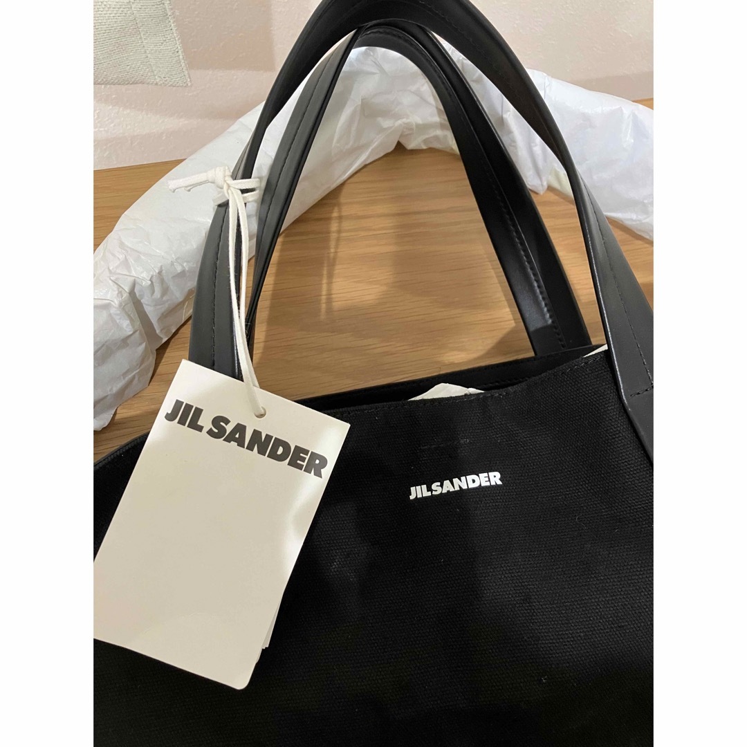 Jil Sander(ジルサンダー)のjil sander 22ss TOTE LARGE 新品タグ付　ジルサンダー  メンズのバッグ(トートバッグ)の商品写真