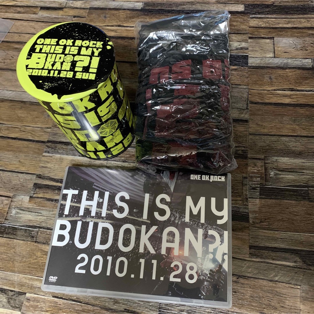 【ONEOKROCK)】Tシャツ(缶入り) ＆DVD2010武道館  記念グッズ