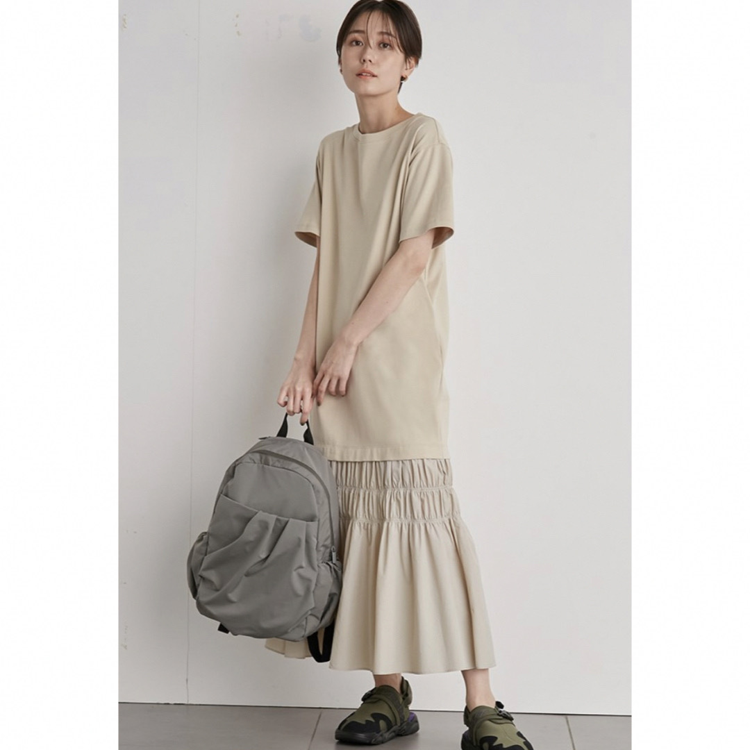 【emmi atelier】ドッキングTシャツワンピースなし生地の厚さ