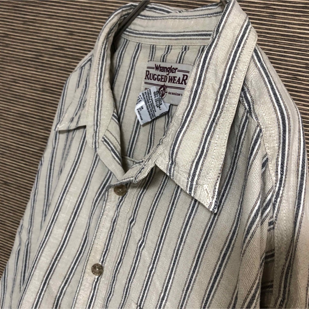 Wrangler(ラングラー)の【ラングラー】長袖シャツ　ワークシャツ　ベージュ　ストライプ　縦じま　綿43 メンズのトップス(シャツ)の商品写真