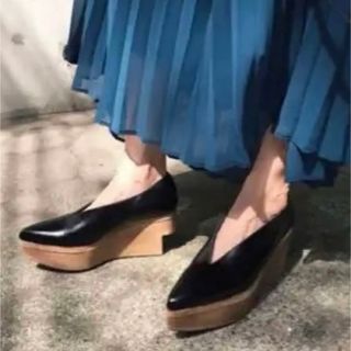 WOOD PLATFORM PUMPS アメリ　パンプス