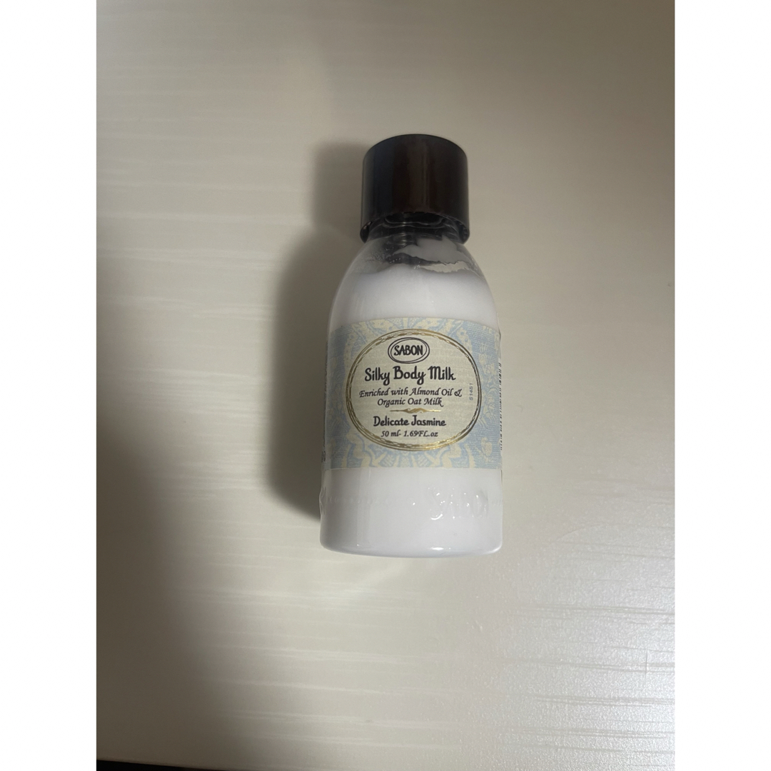 SABON(サボン)のサボン　シルキーボディミルク　デリケートジャスミン　50ml コスメ/美容のボディケア(ボディローション/ミルク)の商品写真