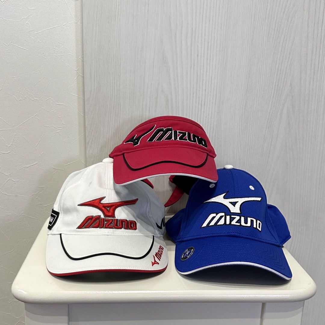 MIZUNO(ミズノ)のMIZUNO ミズノ　ゴルフ　キャップ　赤　白　青　3点セット スポーツ/アウトドアのゴルフ(ウエア)の商品写真