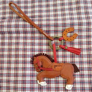 genten - genten ゲンテン ワクワクチャームウマ ブラウン(限定)の通販 by