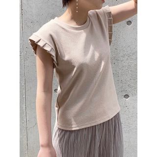 コウベレタス(神戸レタス)の【美品】isn't she? スリーブレスフリルトップス　(カットソー(半袖/袖なし))