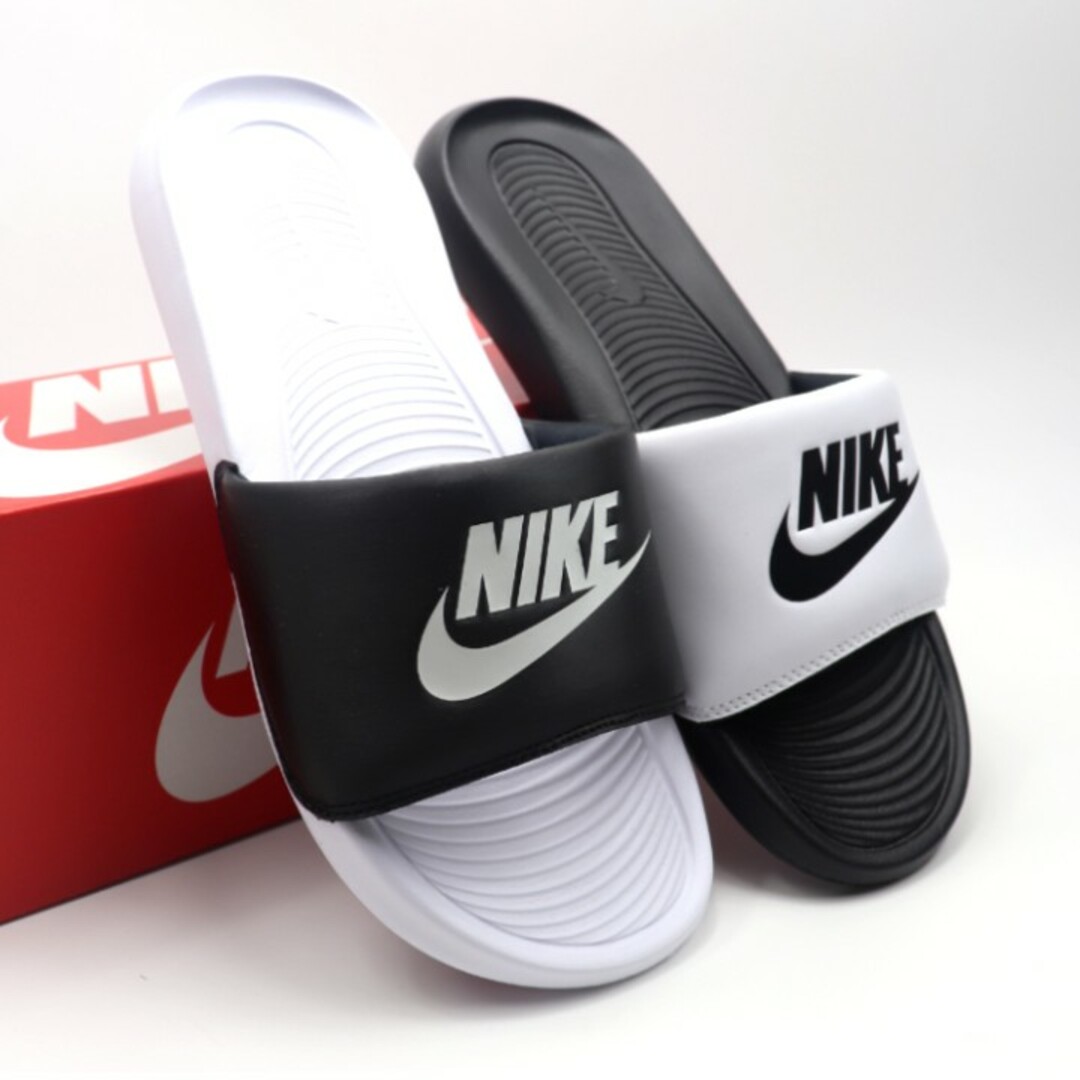 新品 ナイキ 27センチ ビクトリー ワン サンダル NIKE ベナッシ 白黒 新品 ナイキ 25センチ ビクトリー ワン サンダル NIKE ベナッシ 白黒