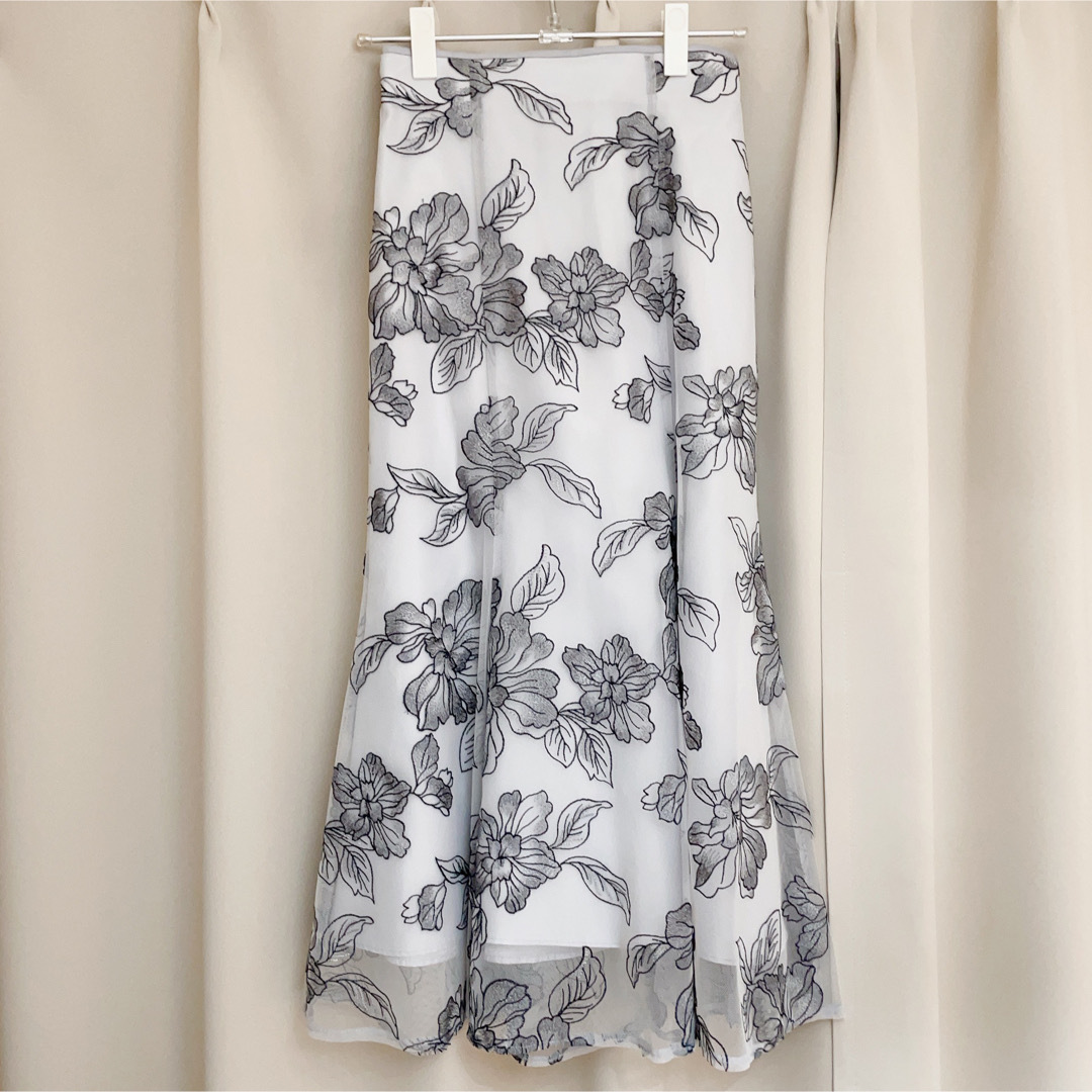 ジャスグリッティー 花柄チュール刺繍レーススカート 0