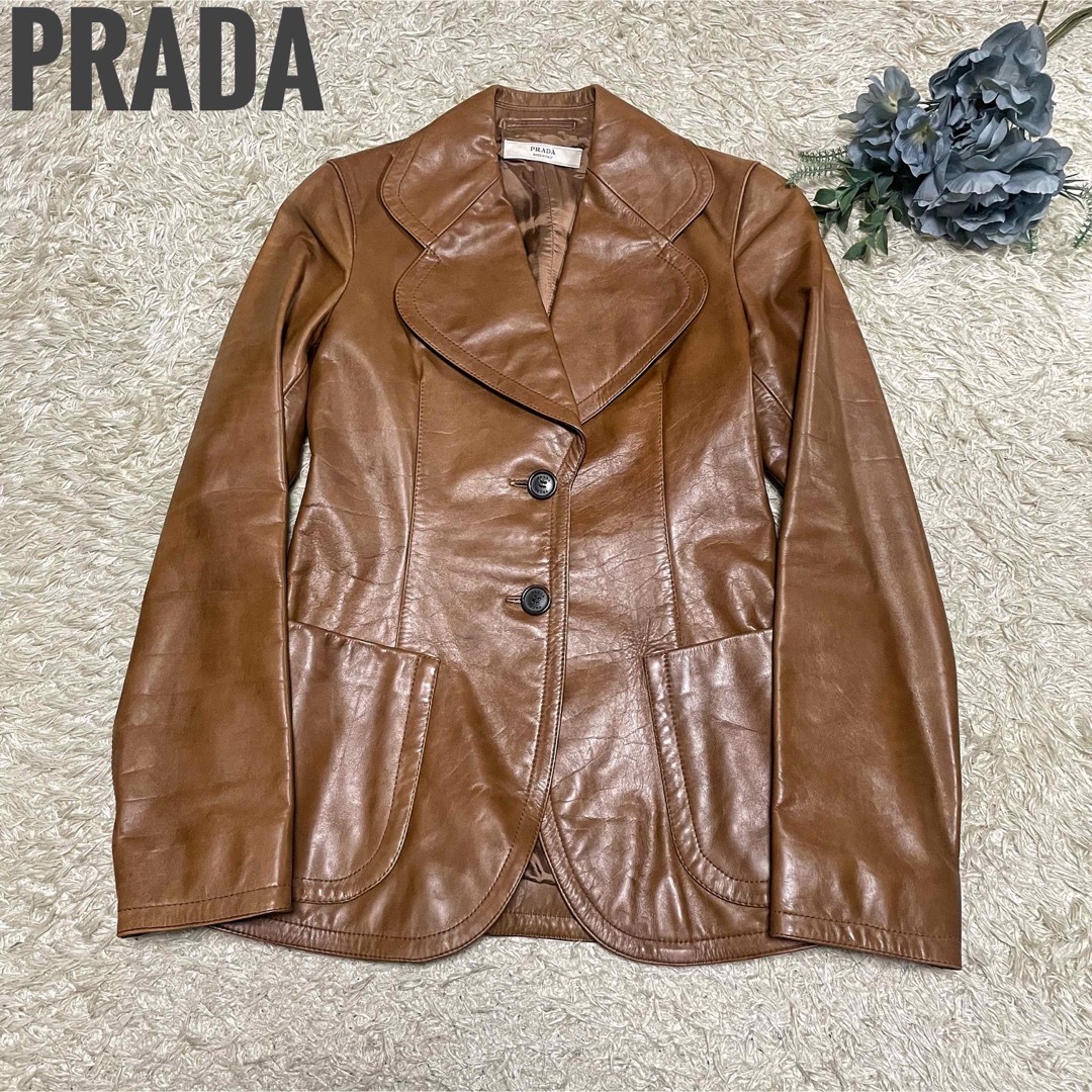 美品 PRADA レザージャケット 丸襟 ブランドロゴボタン 2B ブラウン | フリマアプリ ラクマ