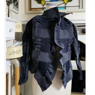 イッセイミヤケ インナーの通販 100点以上 | ISSEY MIYAKEを買うならラクマ