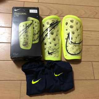 ナイキ(NIKE)の新品NIKE サッカー用すね当て　XLサイズ(その他)