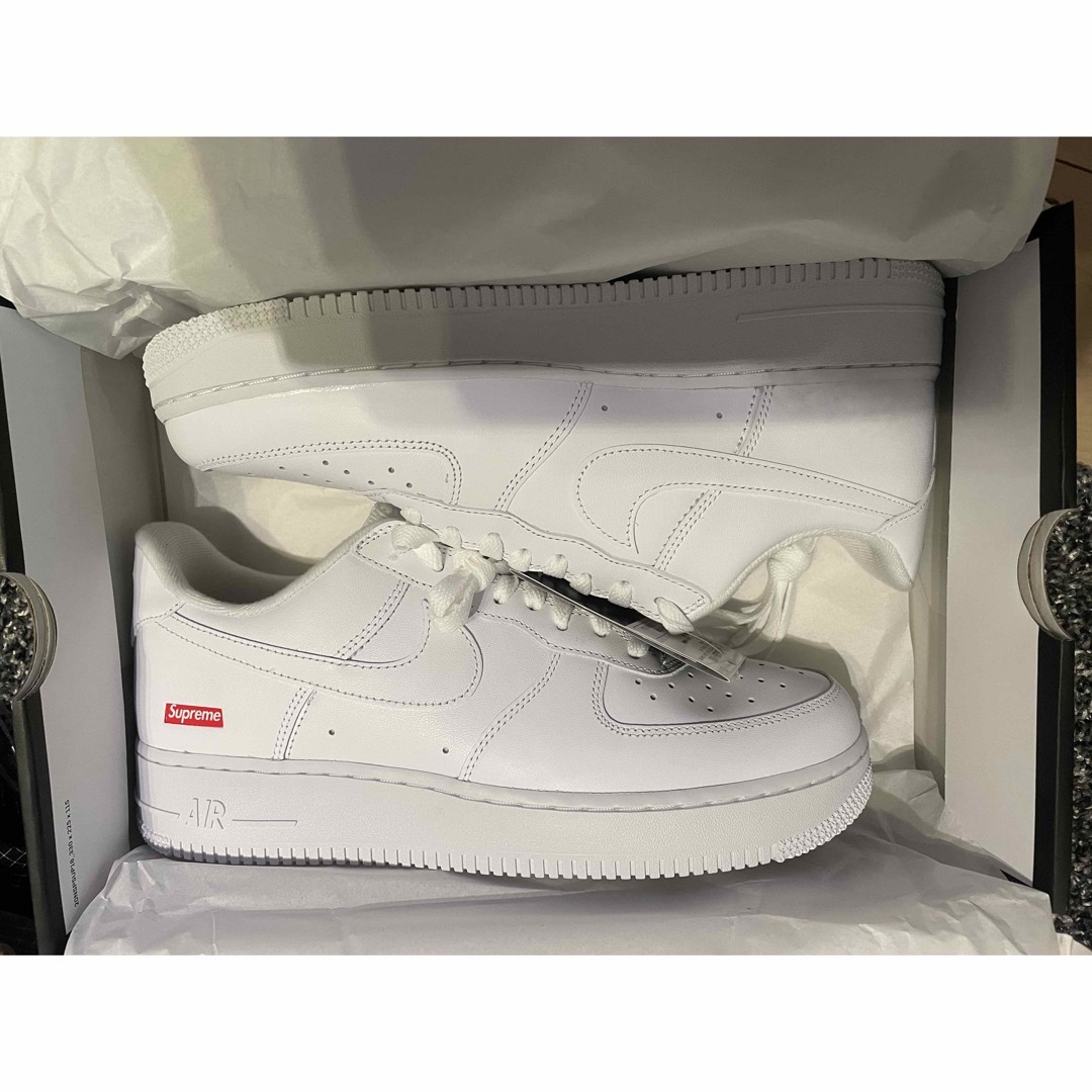 Supreme × Nike Air Force 1 Low "White"