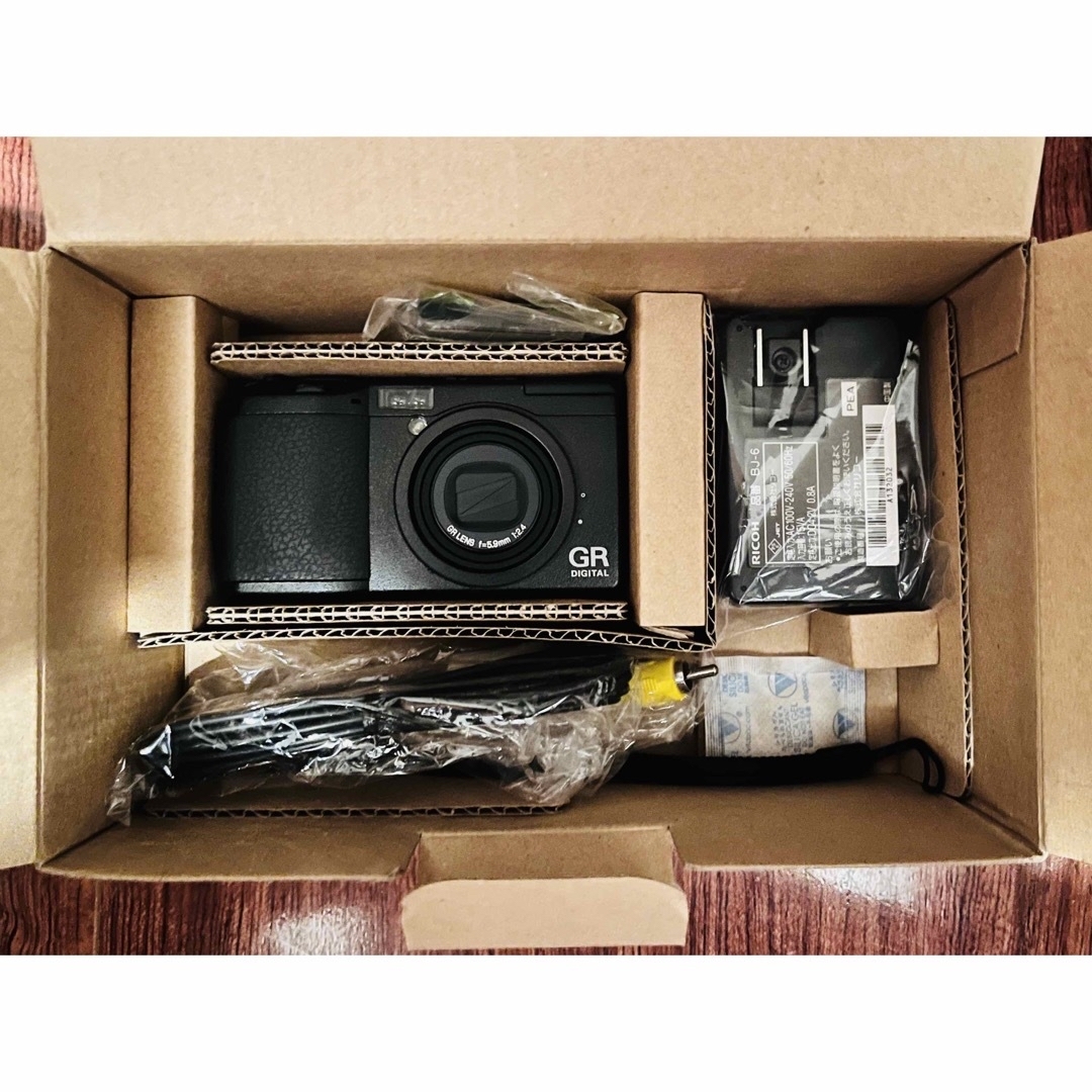 RICOH - RICOH リコー GR DIGITAL 初代 新品 未使用 完動品の RICOH - RICOH リコー GR DIGITAL 初代 新品 未使用 完動品の