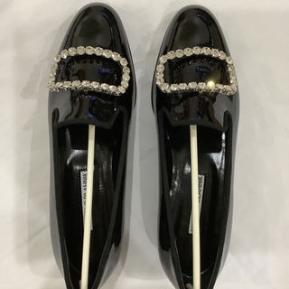 マノロブラニク(MANOLO BLAHNIK)のマノロブラニク　MANOLO BLAHNIK フラット　37  新品未使用　黒(バレエシューズ)