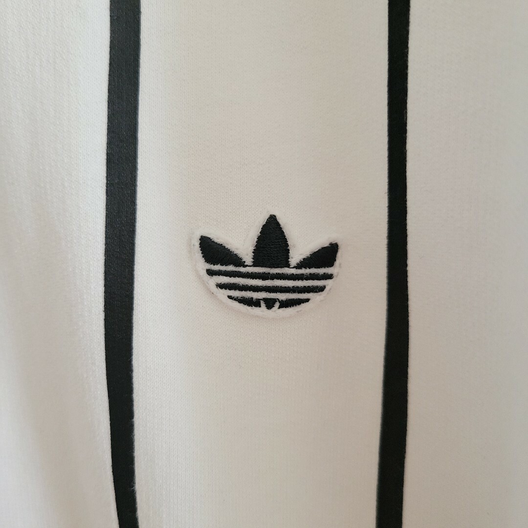 adidas(アディダス)のVintage古着 万国旗タグ adidas ハーフジップ ストライプ メンズのトップス(スウェット)の商品写真