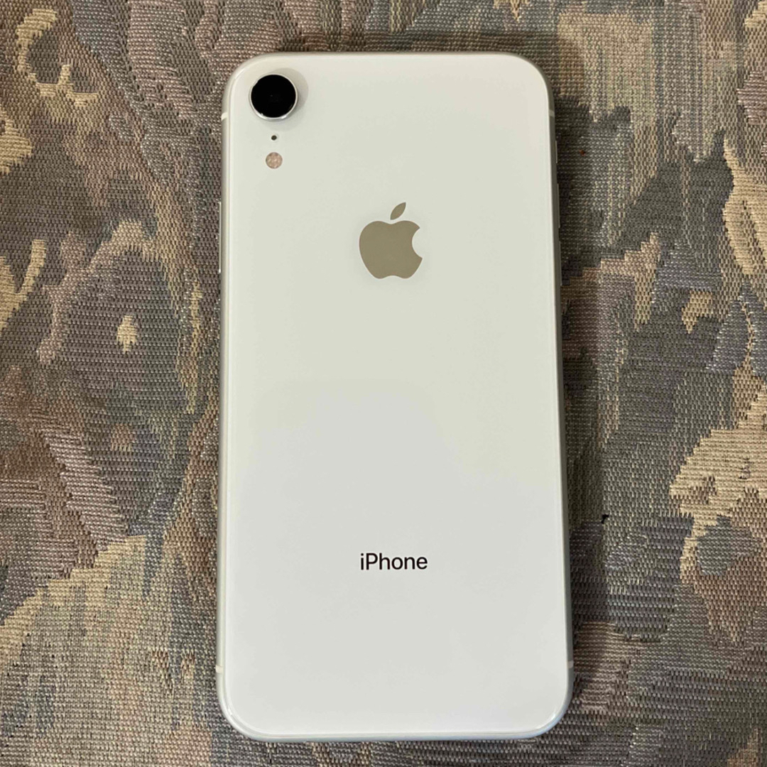 iPhone XR 64GB ホワイト