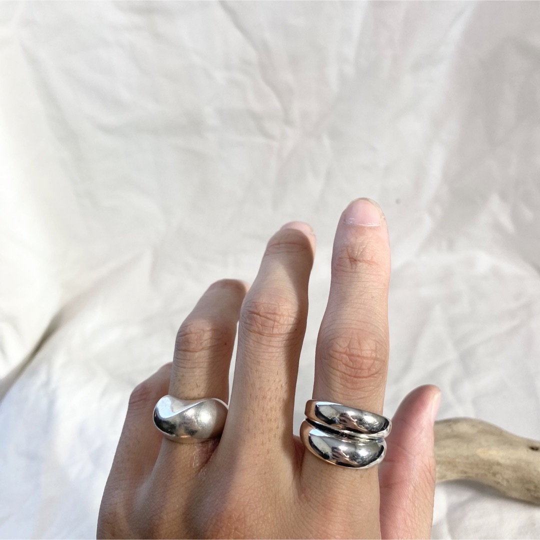 Maison Martin Margiela(マルタンマルジェラ)の【匿名発送】【限定】Vintage Puffy Double Line Ring メンズのアクセサリー(リング(指輪))の商品写真