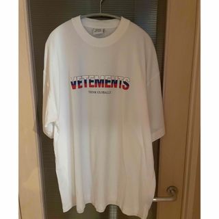 ヴェトモン(VETEMENTS)の【確実正規品】【即日発送】VETEMENTS Tシャツ(Tシャツ/カットソー(半袖/袖なし))