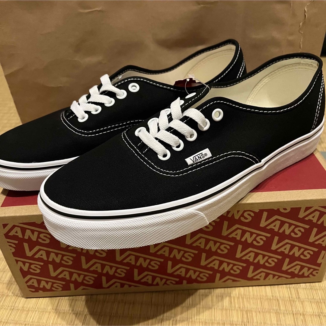 VANS新品未使用送料無料☆VANS スニーカー USA規格オーセンティック27cm