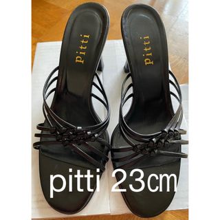 ピッティ(Pitti)のpitti 23㎝　黒サンダルミュール♪(サンダル)