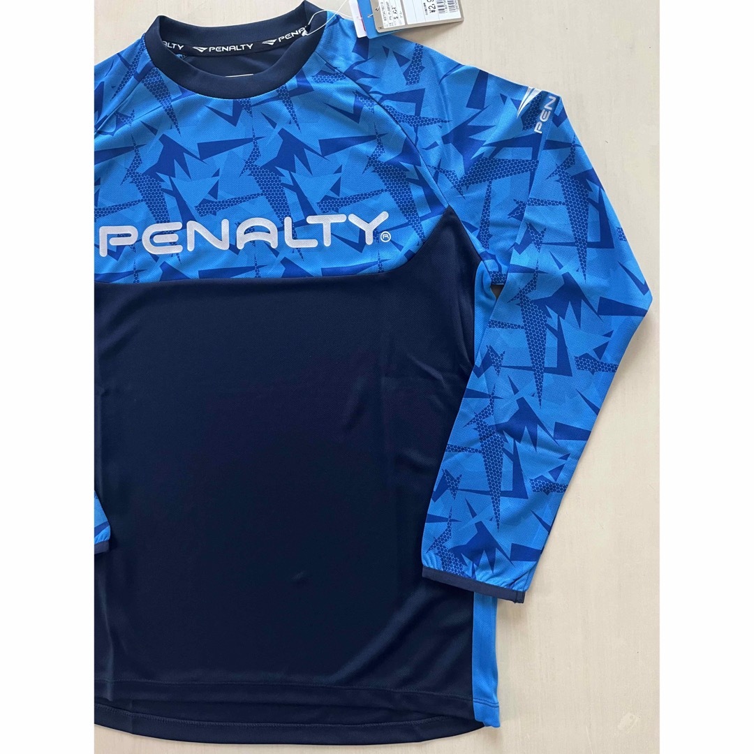 PENALTY(ペナルティ)の新品タグ付き　ペナルティ PENALTY メンズS サッカー長袖シャツ ブルー スポーツ/アウトドアのサッカー/フットサル(ウェア)の商品写真