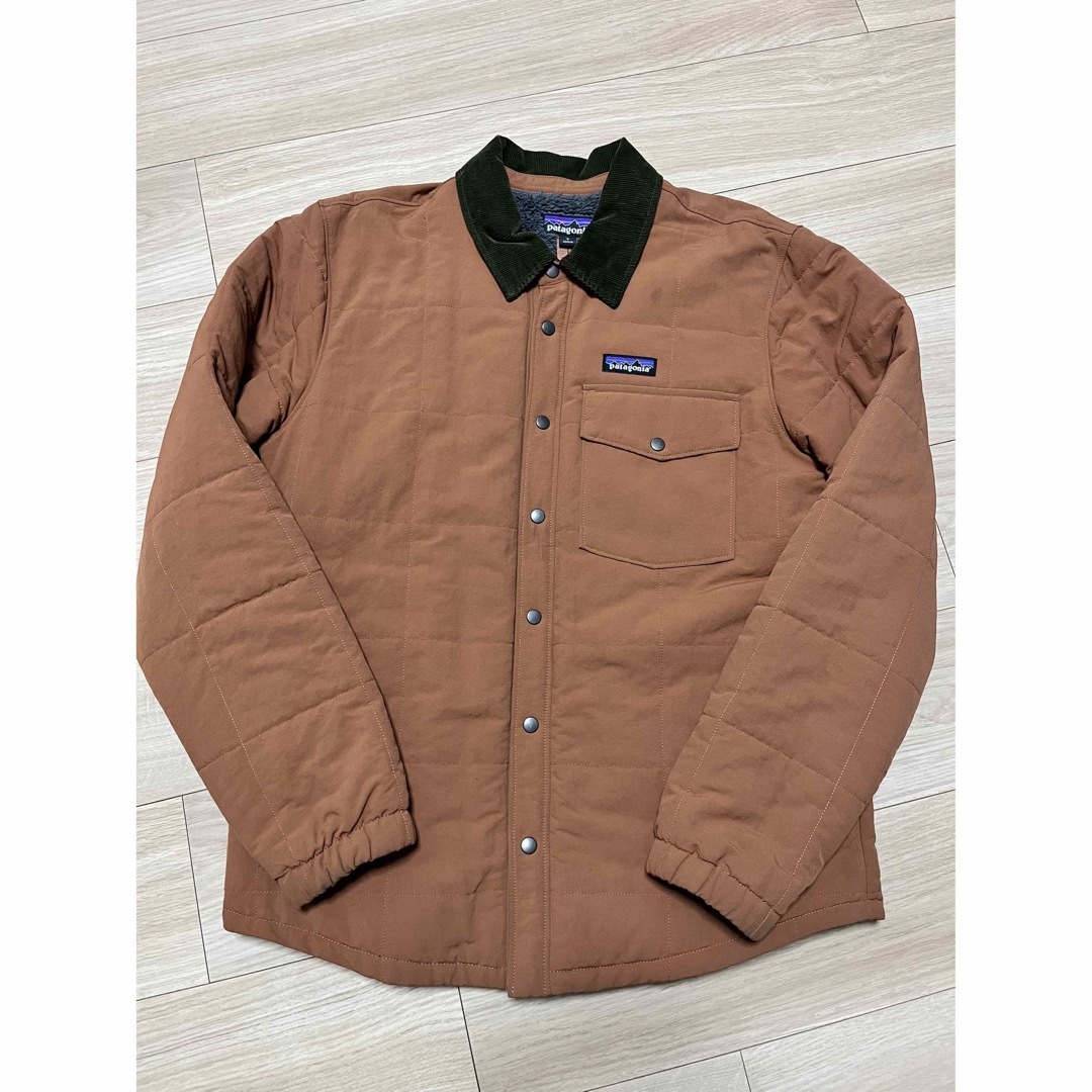 patagonia(パタゴニア)のPatagonia イスマスジャケット メンズのジャケット/アウター(マウンテンパーカー)の商品写真