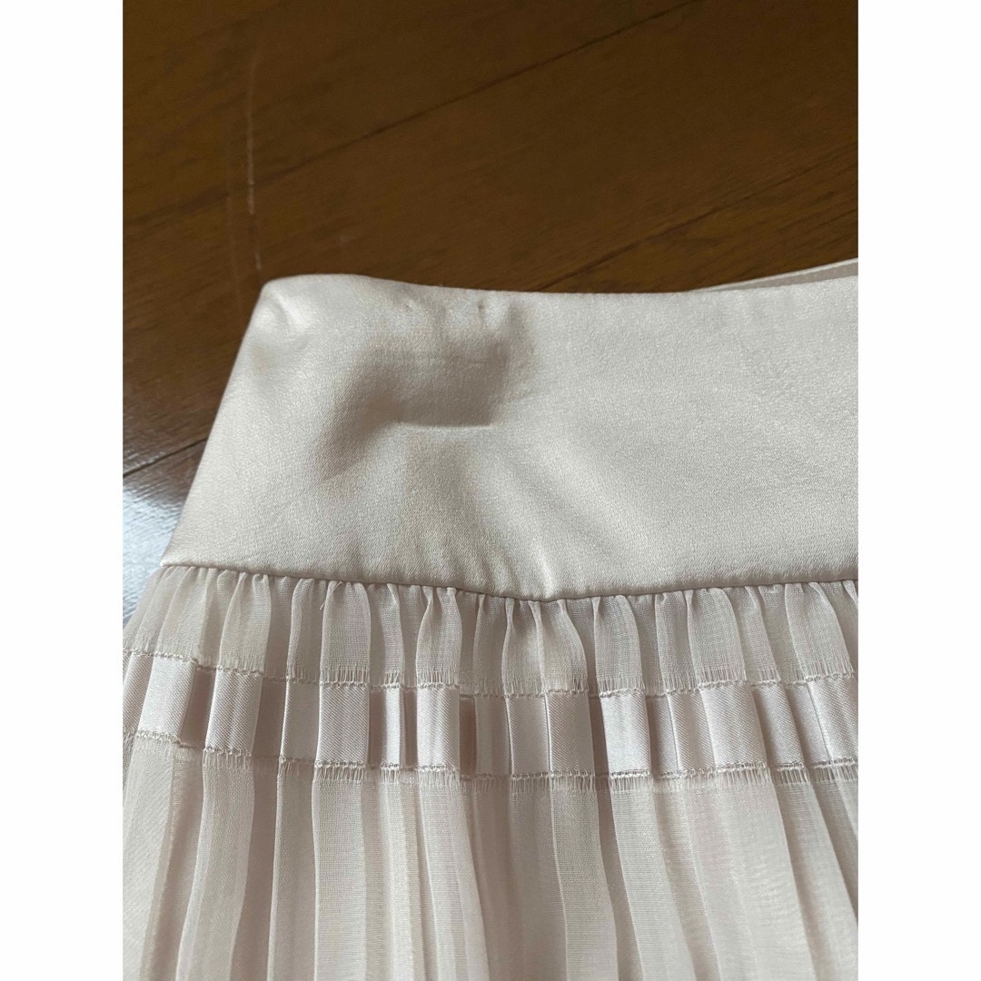 UNTITLED(アンタイトル)のアンタイトル　シフォンスカート レディースのスカート(ひざ丈スカート)の商品写真