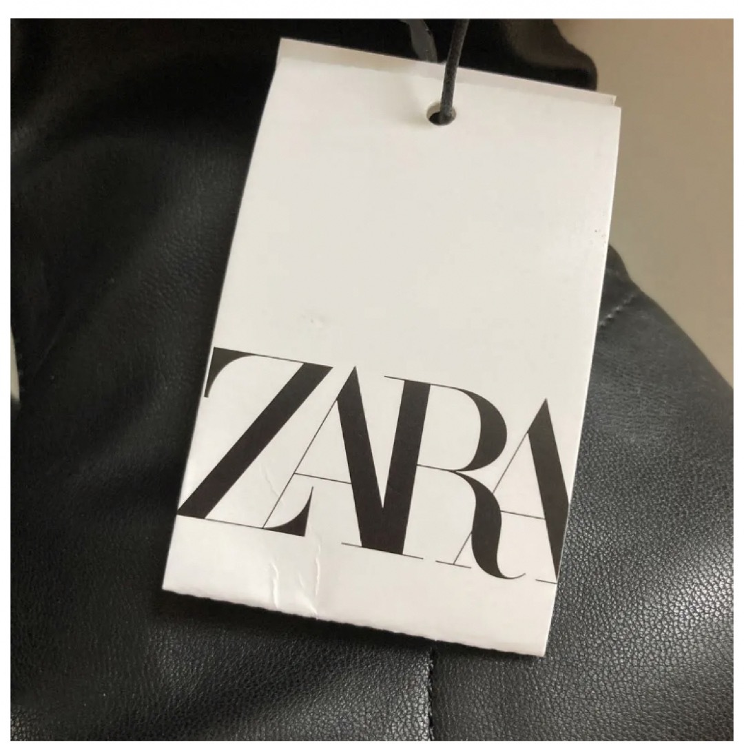 ZARA(ザラ)の★ZARA★ザラ ブーツ ショートブーツ ブラック 黒 39 透明 クリアヒール レディースの靴/シューズ(ブーツ)の商品写真