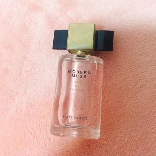 エスティローダー(Estee Lauder)のエスティローダー 香水♡(香水(女性用))