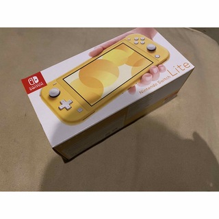 ニンテンドースイッチ(Nintendo Switch)の【美品、未使用】Nintendo Switch Lite イエロー(家庭用ゲーム機本体)