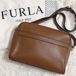 フルラ(Furla)の✨希少✨美品✨フルラ アヴリル カメラバッグ ショルダー レザー ブラウン(ショルダーバッグ)