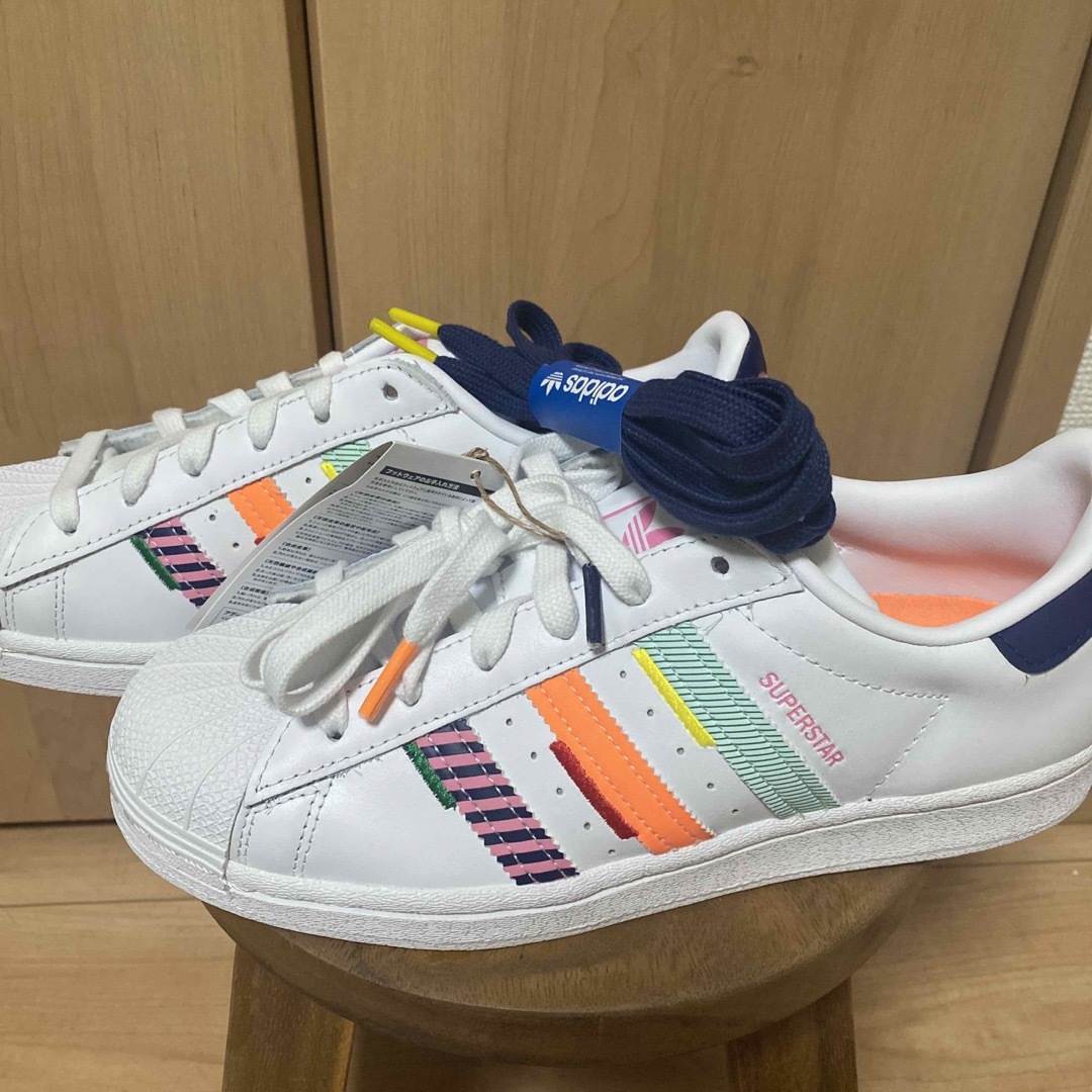 adidas(アディダス)のアディダススーパースター24.5 レディースの靴/シューズ(スニーカー)の商品写真