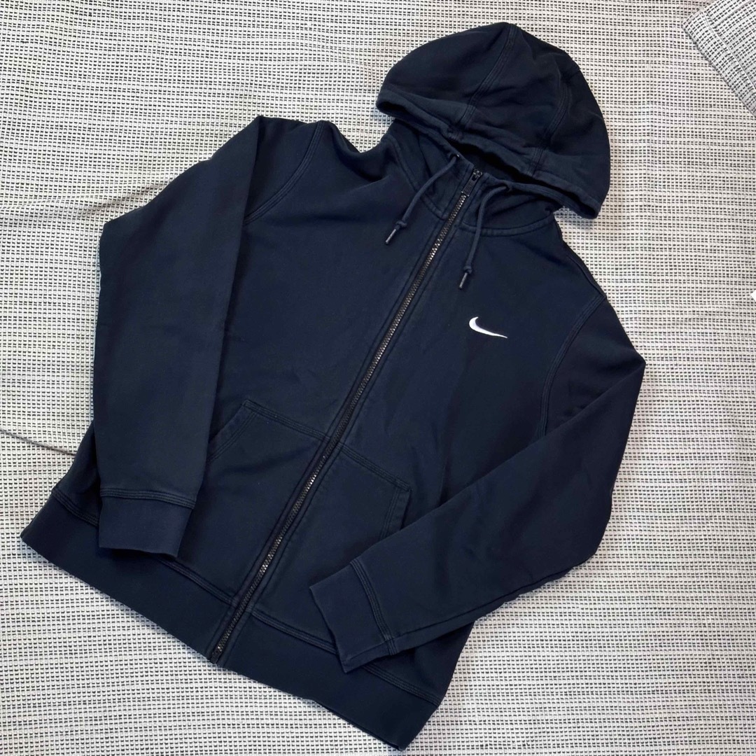 NIKE(ナイキ)の美品 NIKE ナイキ ジップアップパーカー フーディ メンズ レディース メンズのトップス(パーカー)の商品写真