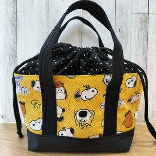 スヌーピー(SNOOPY)のSNOOPY　黄　巾着トートバッグ　お弁当袋　お散歩バッグ　Handmade(その他)