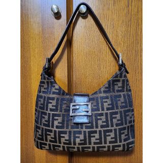 フェンディ(FENDI)の【美品】FENDI　ワンショルダー(ショルダーバッグ)