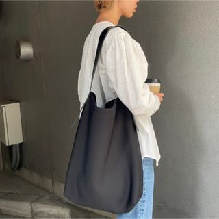 未使用 ★ BLACK BY MOUSSYオールレザー大容量ショルダー2way