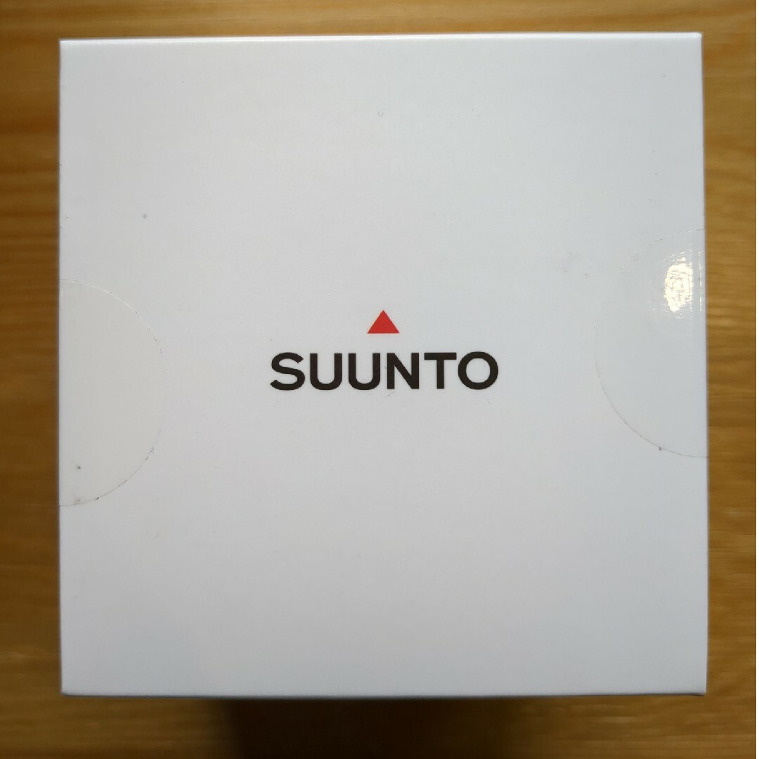 SUUNTO(スント)のSUUNTO 5 PEAK BLACK 新品未開封品 スマホ/家電/カメラのスマートフォン/携帯電話(その他)の商品写真