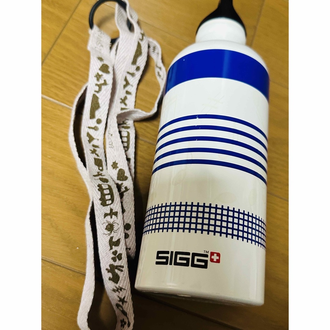 SIGG(シグ)のap bank  fes'10のSIGGボトル　Mr.Children 桜井和寿 エンタメ/ホビーのタレントグッズ(ミュージシャン)の商品写真