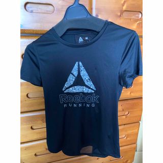 リーボック(Reebok)の☆新品タグ付き☆Reebok　リーボック　半袖　Tシャツ　Mサイズ　ブラック(Tシャツ(半袖/袖なし))