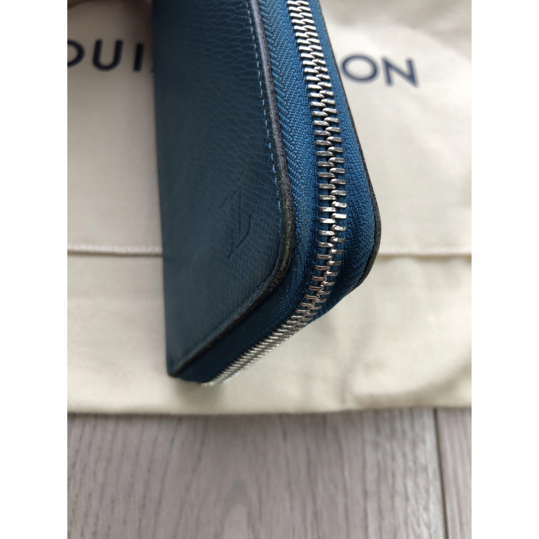 LOUIS VUITTON(ルイヴィトン)のヴィトン・ラウンドファスナー・ヴェルティカル メンズのファッション小物(長財布)の商品写真